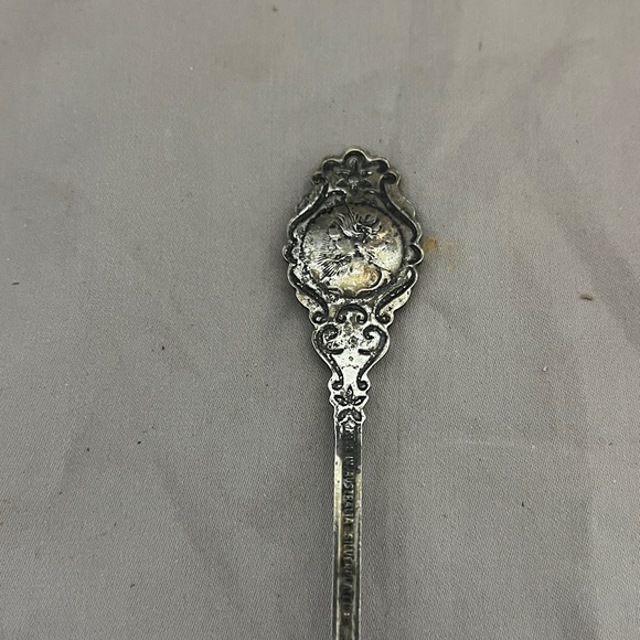 Set of 3 Cameo Silver Plated Souvenir Collector Spoons - Picture 8 of 12